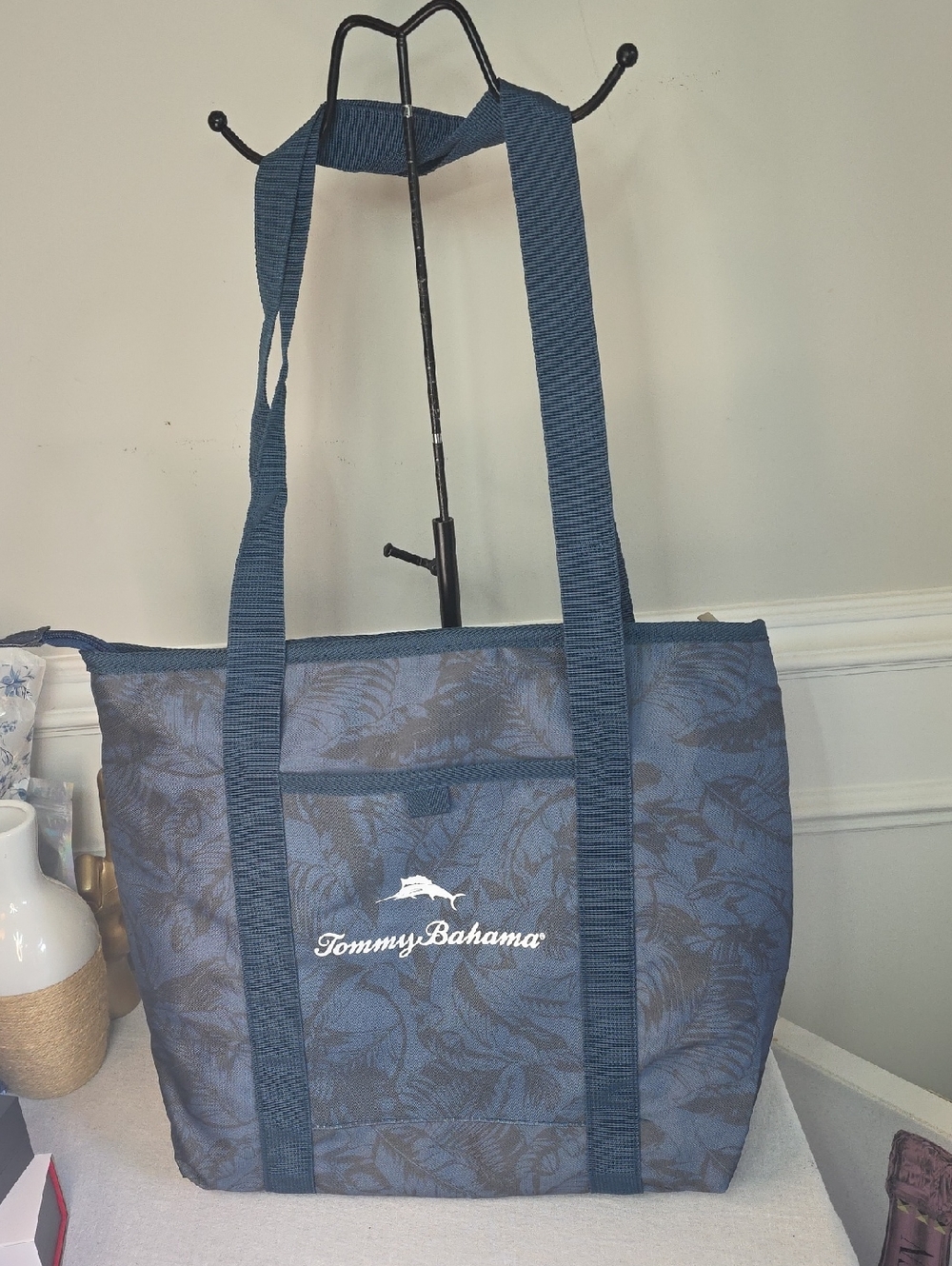 Tommy Bahama insulated lined cooler tote beach bag in a tropical floral print